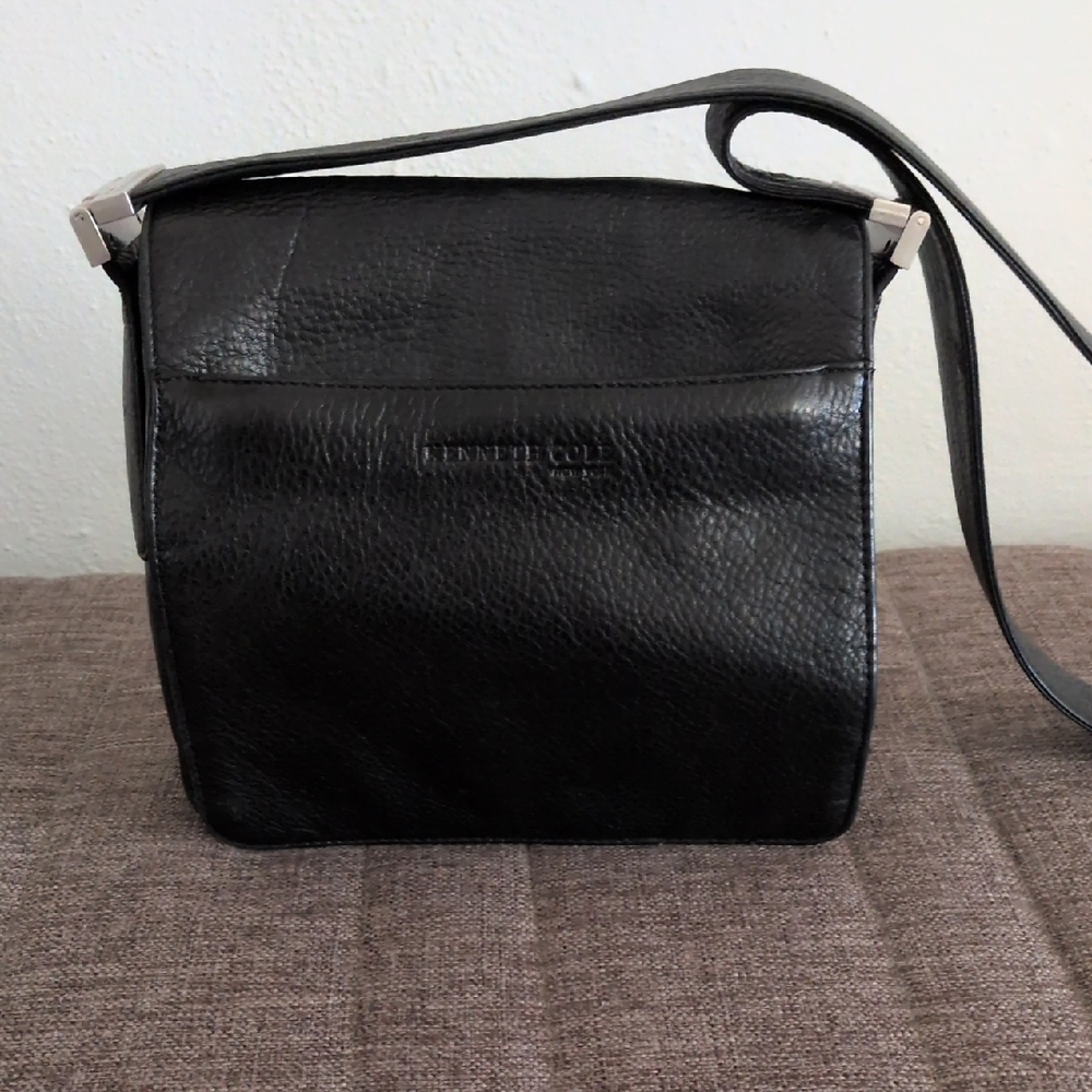 Kenneth Cole New York Leather Bag